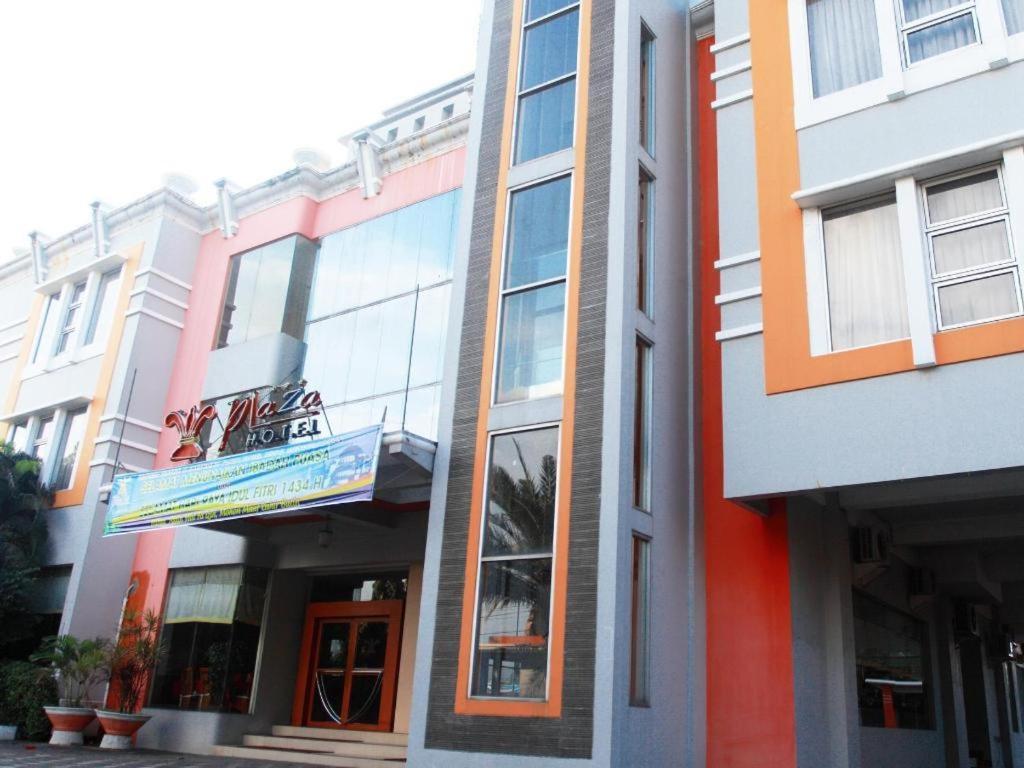 Hotel Horison Plaza Tegal Esterno foto